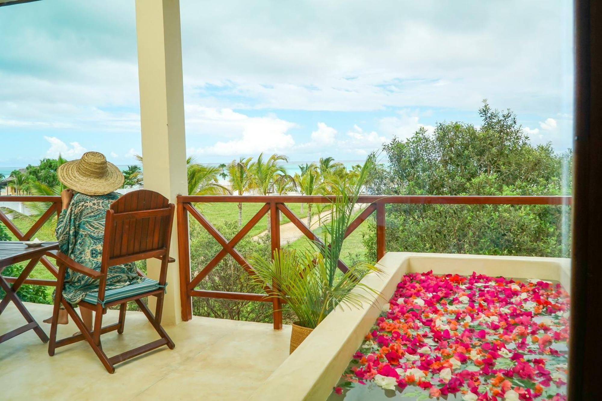 Aquamarina Hotel Jambiani  Bagian luar foto